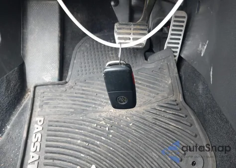 2018 Volkswagen Passat 2.0T Sel Premium из США, поврежденный, VIN 1VWCA7A36JC010783